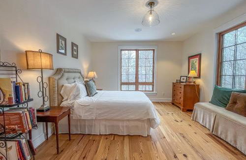 Stunning Luxury Ski-InSki-Out Home w Hot Tub - Foto 17