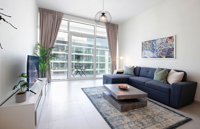 Luxury StayCation - Tranquil Retreat With Beautiful Park Views - Photo 1