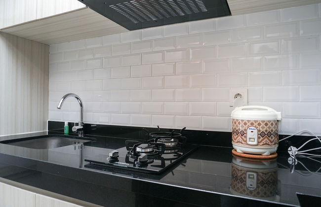 Comfy Studio Ciputra International Apartment - Photo 7