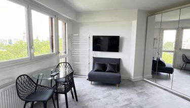 Apartment HOME in Paris with View, 15min direct to center - Foto 1