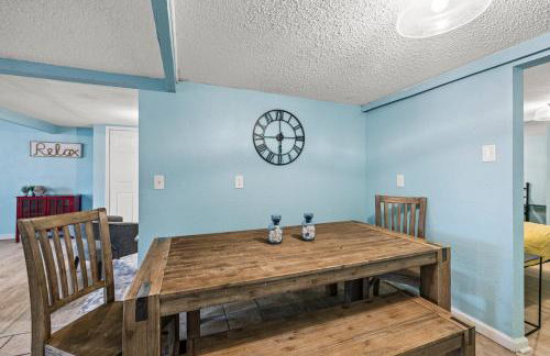 Historic Anchor at M Sleeps 7 Outdoor Shower Mins to Beach & Moody Gardens - Foto 34