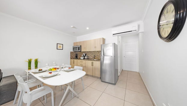 Lovely 1br1ba Condo Walk to Beach Pool BBQ - Foto 5, Habitación