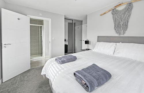 Amaya Seven - Luxury 3 bedroom detached house with garden & driveway - Sleeps 7 - Bottesford, Leicestershire - Foto 5