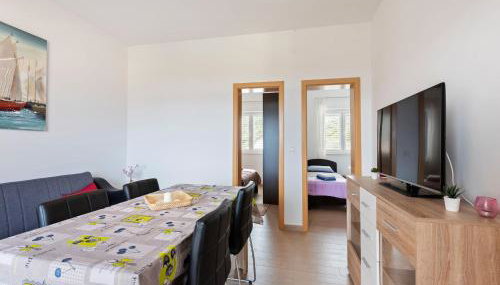 Simplistic Apartment in Neviđane near Sea beach - Foto 4