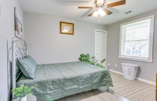 Beachy Home in Heart of Beaufort with Pool Access - Foto 15