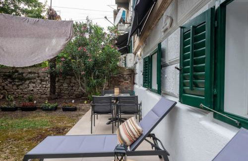 City Center Apartment with Free Parking - Foto 44