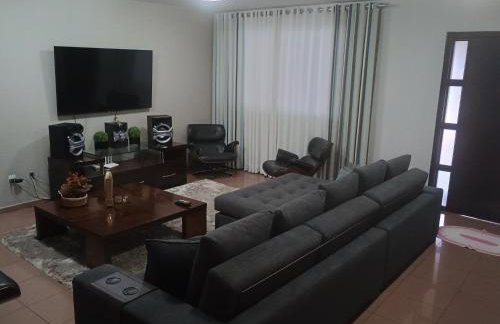 Sobrado luxuoso próximo ao vaca brava - Foto 6