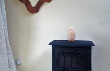 Bijou Cottage in Brontë Country with Wood-burning Stove & Hot Tub Spa - Foto 23