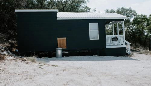 Nest - Texas Tiny House with a Big View - Photo 2