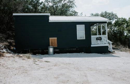 Nest - Texas Tiny House with a Big View - Photo 2