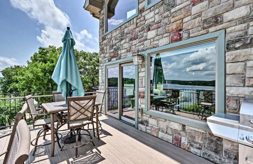 Boat Dock and Kayaks Luxury Lake of the Ozarks Home - Foto 34