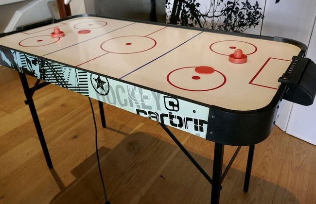 Super Spacious Barn Conversion With Free Wifi, Netflix Fireplace - Photo 16