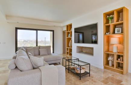 Brand New Waterfront Villa with pool - Foto 8