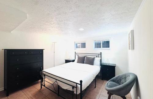 Entire 4 bedroom familyfriendly basement apartment, MetroWalk - Foto 22