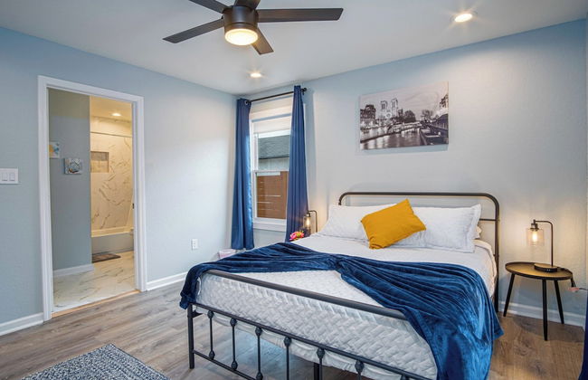 Trendy Historical Home Near Downtown Attractions - Foto 11