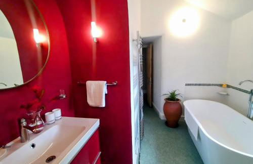 The Shire House - Photo 39