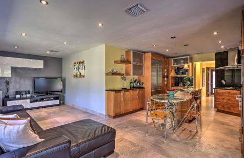 Naples House with Lanai and Pool - Walk to Beach! - Foto 1