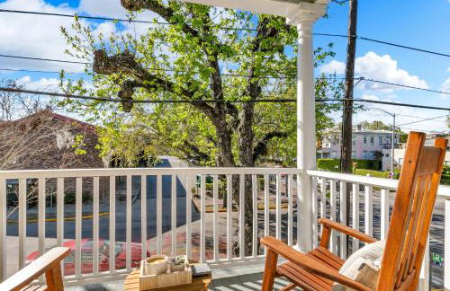 A Timeless Victorian Home with Period Charm! - Foto 46