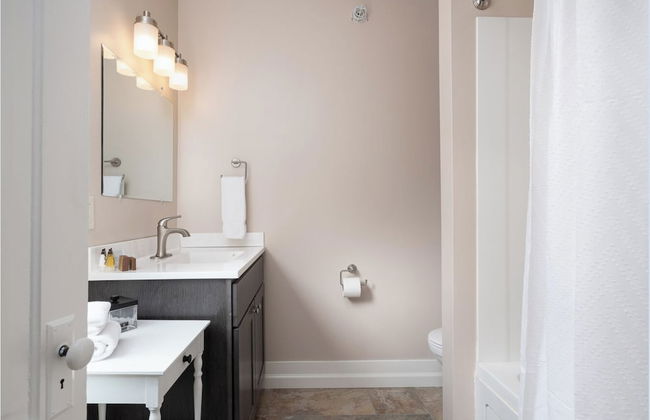 TuckAway Suites at East Branch - Photo 52