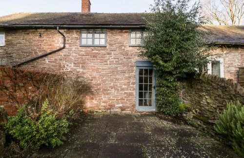 Yew Tree Cottage - Photo 23