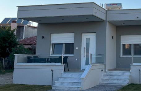 Astron Apartments - Photo 5