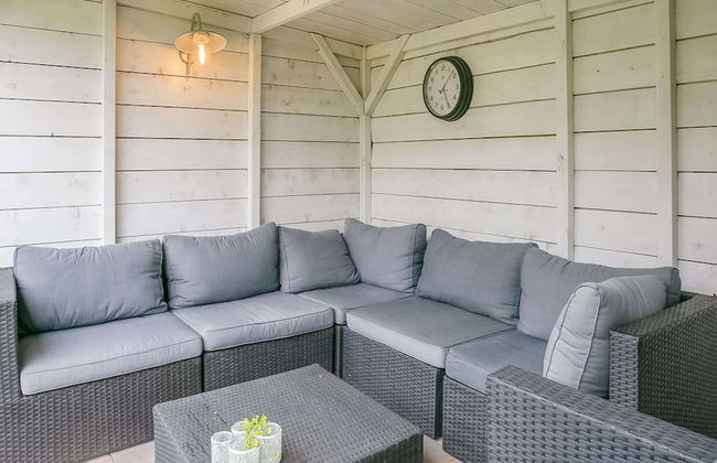 Peaceful Holiday Home in Tuitjenhorn - Photo 19