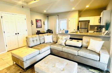 Gorgeous, Brand New 3 Bedrooms Home- Built 2024, Near SeaWorld & Lackland AFB - Foto 1