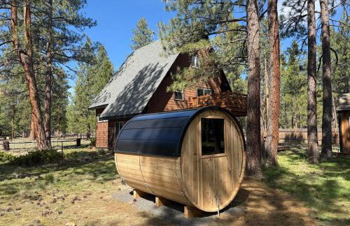 Juniper & Pine - Barrel Sauna and Hot Tub - Sisters, Oregon - Photo 40