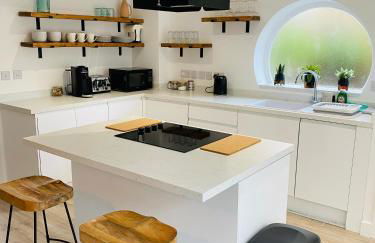 2 bedroom cottage in Bromley suitable for 4 people - Foto 8