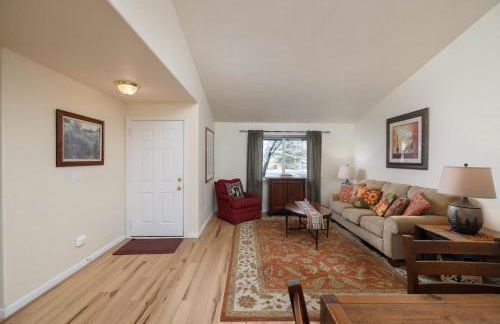 Rock Bluff Retreat - Home for 6 - Foto 8