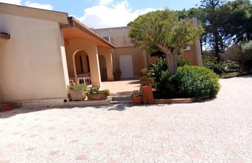 Charming House in Marsala with Private Garden - Foto 28