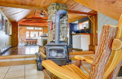 Saranac Lake Cabin with Deck Pets Welcome! - Foto 9