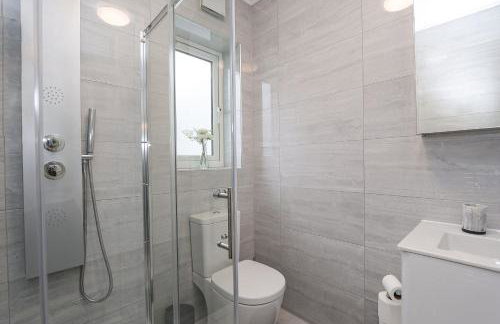 Peaceful and Novel Place to Stay - Photo 14