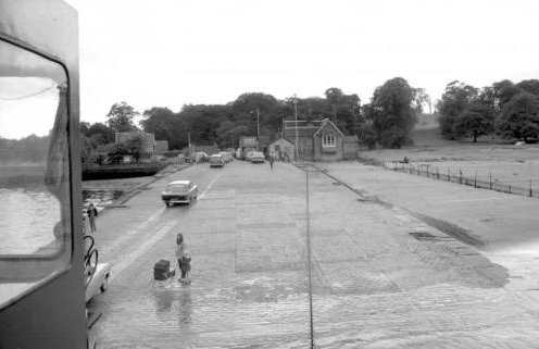 Cosy Lodge Getaway with Private Beach & Fireplace - Foto 53