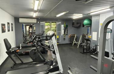 Apt perto da praia c vaga e arrumadeira e janelas anti ruídos - Foto 12