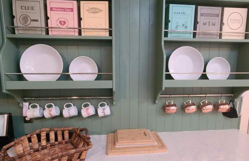 Dhyana Redwoods Fire Table Nearby River Access Ping Pong & Arcade Games - Foto 13