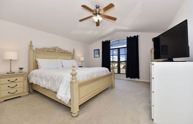 Beautiful 5 Bed Pool Game Room 5 Bedroom Home by RedAwning - Foto 6