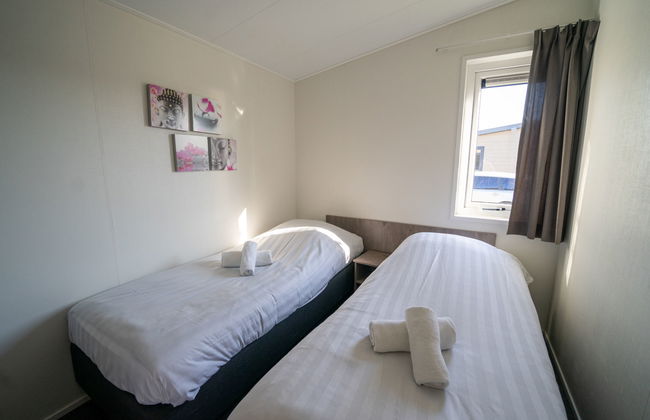 Pavilion 5 - Photo 10