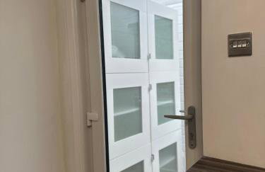 Stylish Designer Cottage - Sleeps 7 - Free Parking - Photo 23