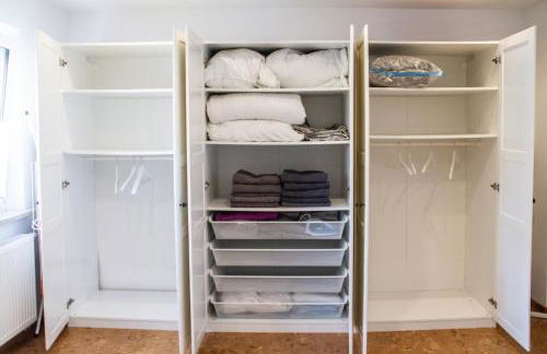 RK79 Ferienwohnung mit 4 Zimmer, Garten und Pool nähe Klinikum U-Bahn & S-Bahn zum Messegelände Nürnberg - Foto 13