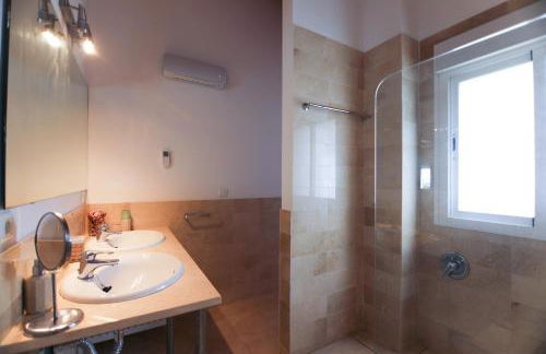 RentalSevilla Brisa del Aljarafe con piscina climatizada a 15 minutos de Sevilla - Foto 27