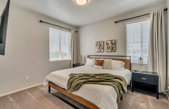 Welcoming 2BR Pool Gym Near Hill AFB Lagoon - Foto 14