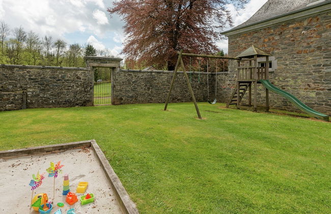 Le Hameau du Chateau - Elegance and Serenity - Photo 32