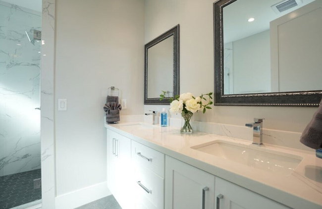 Beautiful Home with 4 bedroom, 2 bathrooms-full amenities - Foto 70