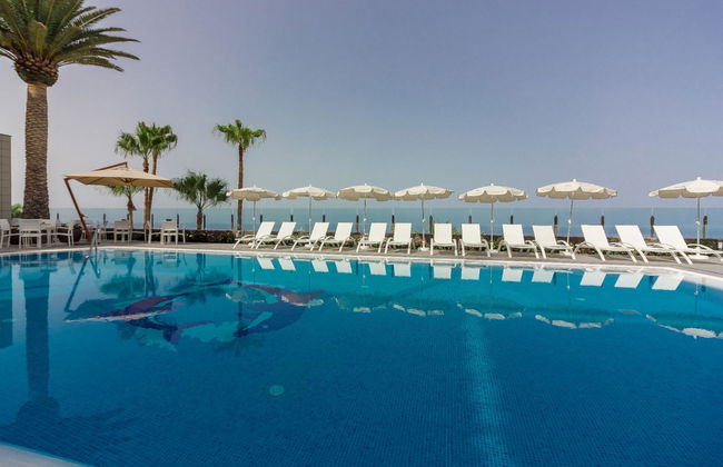 Klayman Diamond Aparthotel - Photo 13