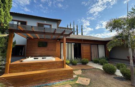 Casa de alto padrão com vista para a Serra de Tiradentes - Foto 1