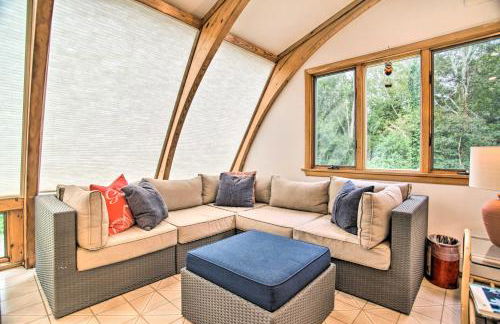 Deck and Grill, Walk to Beaches! Falmouth Retreat - Foto 53