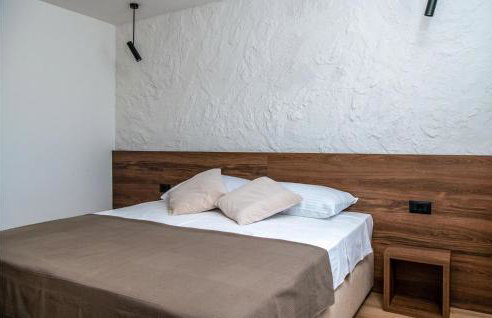 Amazing Home In Bartici With Wifi - Photo 30