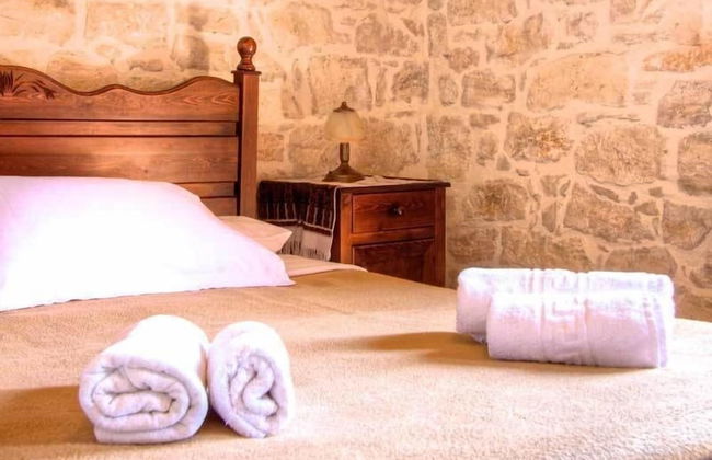 Stone Village - Photo 8