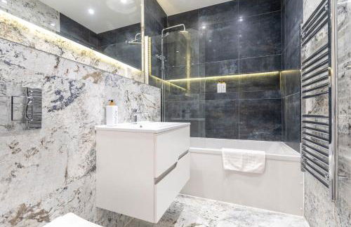 Palm Tree House Apartments - Photo 47